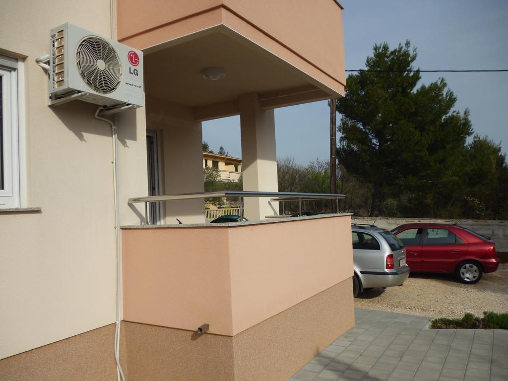Apartman Branka Starigrad Paklenica Extérieur photo
